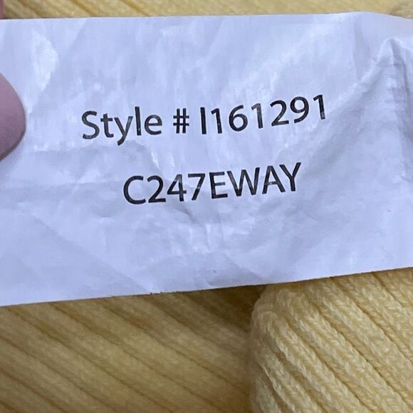 Tex by Max Azria Yellow Ribbed Long Sleeve V-neck Sweater Size Large - Picture 4 of 8